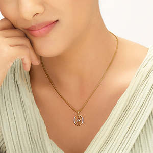 Collier Pendentif Chiffre Moderne Plaqué Rhodium avec Perles et Zircons – Bijou Tendance pour Fêtes - Product Image 2