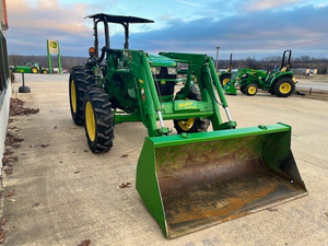 Tracteur agricole utilitaire John Deere 5075E 40HP 75HP 4WD PowerReverser Diesel 2015 avec chargeur frontal prêt à la vente - Product Image 2