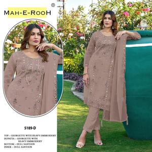 Costume pakistanais complexe main Khatli travail Premium Sequin broderie Premium vêtements ethniques pour les fêtes de mariage festives - Product Image 4