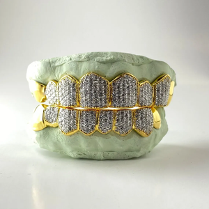 Grillz de Dientes Personalizados para Raperos de Hip Hop, Plata de Ley 925, para Hombre, Totalmente Cubiertos de Moissanita, Certificado por Diamantínmetro - Product Image 1