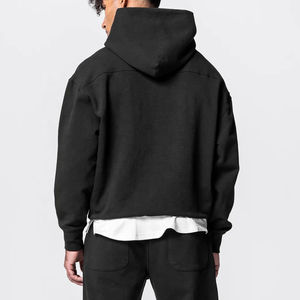 Sudadera con capucha recortada personalizada de Terry francés de peso pesado mezclado de algodón negro en blanco para hombre - Product Image 4