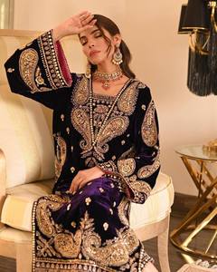 El último diseñador de ropa de fiesta India Top de terciopelo viscosa pesada con Pent - Product Image 4