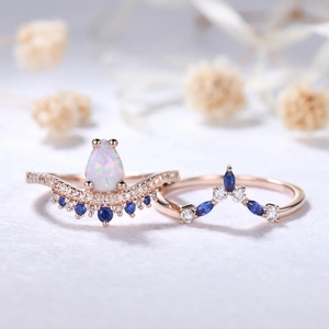 Anillo de compromiso de ópalo etíope y diamante de corte de pera clásico anillo de boda de oro sólido amarillo de 14kt banda curva joyería fina hecha a mano - Product Image 3