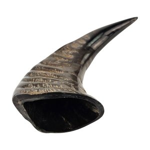 Auténtica taza de cuerno medieval Estilo nórdico con correa de cuero para boda, hogar, hotel de exportación de zona artesanal - Product Image 6