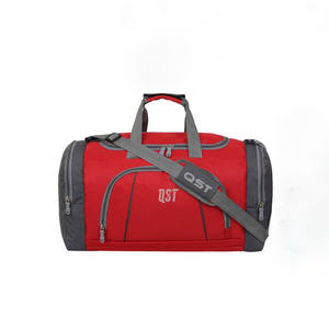 Sac polochon Weekender réfléchissant léger de grande capacité Logo personnalisé écologique pour les sports de plein air et les voyages - Product Image 1