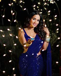 Más de moda de estilo Bollywood hermosa Georgette secuencia bordado de hombre Saree para boda y fiesta para las mujeres - Product Image 2