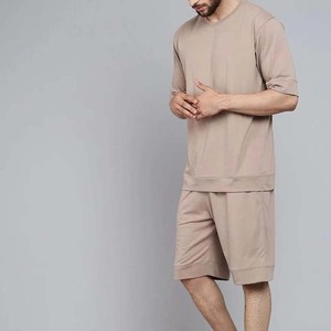 Ensemble de sport décontracté pour homme, grande taille, respirant, t-shirt à manches courtes, style streetwear, short de sport uni pour les sports d'été - Product Image 4