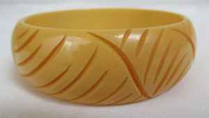 Colorido brazalete de moda de madera y resina accesorio de joyería elegante hecho a mano perfecto para regalar, fiestas, bodas - Product Image 4