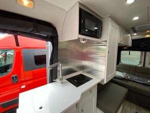 RUSH CLEAN - Roadtrek Zion 2024 usado, listo para vender - Product Image 6