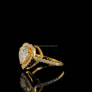 Anillo Halo de diamante en forma de corazón de 3 quilates para mujeres hermosas elaborado en plata de ley 925 con diamante VVS moissanite El mejor regalo - Product Image 3