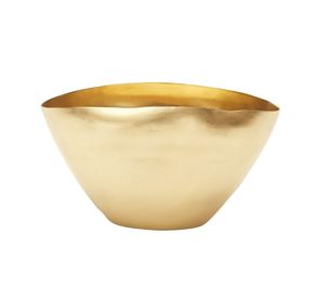 Florero de metal de estilo moderno con base de campana y detalles grabados para uso espiritual o ceremonias tradicionales - Product Image 3