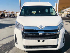 Toyota Hiace de Techo Alto Usado Modelo 2020-2021 con Volante a la Izquierda y Garantía del 100% Autobús y Automóvil Turístico en Venta en Línea - Product Image 4