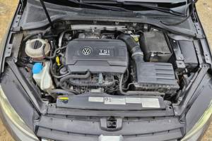 Volkswagen Golf R 2016 d'occasion, boîte manuelle 6 vitesses, turbo 4 cylindres, transmission intégrale, non modifiée - Product Image 6