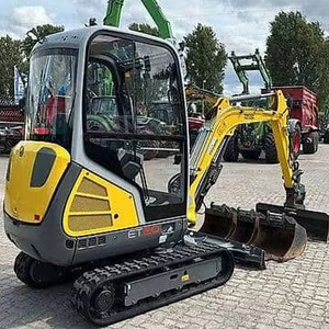 Mini-excavatrice Wacker Neuson ET20 d'occasion avec une capacité de 2 tonnes et une cabine pour la construction et l'aménagement paysager - Product Image 1