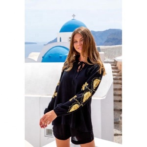 Blouses d'été pour femmes à motif floral de créateur élégant Belle Boho Chic Long Top Noir Or Perlé Fabriqué à la main - Product Image 3