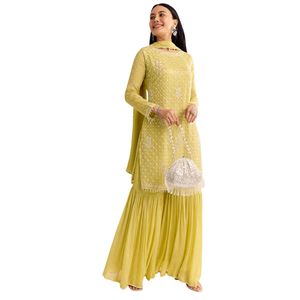 Vestito giallo Chinon Sharara Dupatta con Cutdana Moti e paillettes Festive Party Wear per matrimoni - Product Image 1
