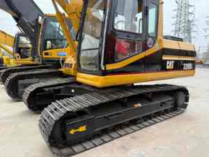 Pelle sur chenilles Caterpillar 320BL hydraulique 20t Excavatrice CAT 320BL d'occasion en bon état à vendre à bas prix - Product Image 4