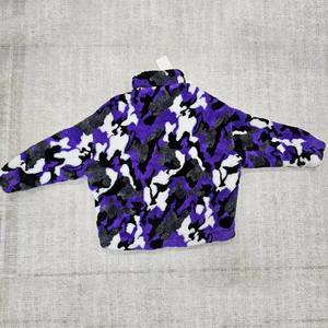 Sudadera con Capucha Personalizada para Hombre, Impresión DTG, 420 GSM, Algodón French Terry, Cierre de Cremallera, Camuflaje, Lavado Ácido, Estilo Desgastado - Product Image 1