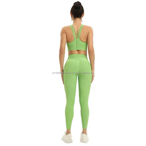 Conjunto Deportivo Personalizado de Yoga y Gimnasio, Leggings Acanalados y Sujetador Deportivo con Pantalones Cortos, Impermeable y Ligero para Mujer - Product Image 2