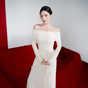 Adecuado para salir y asistir a fiestas Vestido largo con hombros descubiertos con lazo en la cintura para favorecer la figura al por mayor - Product Image 5