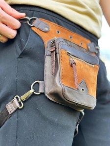 Sac de jambe portable à fermeture éclair en cuir véritable personnalisé pour femmes avec étui de cuisse Design LLB-0041 - Product Image 4