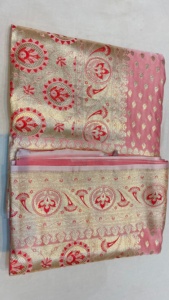 Saris de seda brocados hechos a medida con bordes dorados y patrones ideales para tiendas de saris y diseñadores de moda - Product Image 5