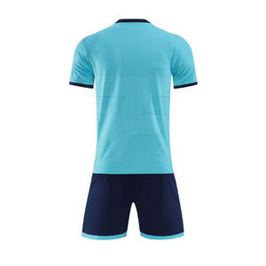 Ensemble de maillots de football unisexe personnalisables avec logo personnalisé, nom de l'équipe imprimé, vêtements de sport 100% polyester - Product Image 3