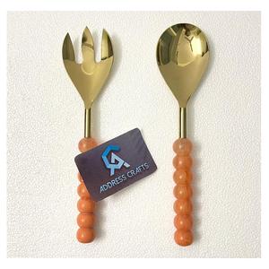 Ensemble de serveurs à salade plaqués or PVD de haute qualité, ustensiles de cuisine, ensemble de cuillères à salade haut de gamme avec manche en résine, cuillère de service, fourchette, couverts - Product Image 2