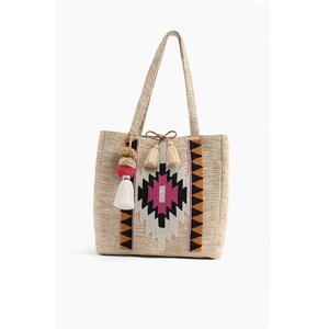 Sacs à main perlés uniques pour femmes avec travail artistique multicolore et design élégant pour une utilisation avec des tenues traditionnelles - Product Image 6
