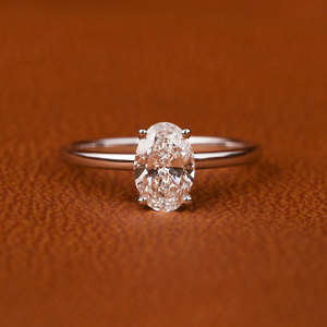 Oval Cut Lab Creado Diamante 14KT Anillo de compromiso chapado en oro sólido Lujo Estilo clásico Moda Anillo de ajuste solitario - Product Image 1