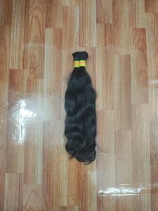 Cabello Humano Virgen Ondulado del Sur de la India 100% Natural, Sin Procesar y con Cutícula Alineada, Negro Natural, de 16-40 Pulgadas, con Puntas Llenas y Gruesas - Product Image 2