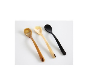 ช้อนฮอร์นที่เป็นเอกลักษณ์ด้ามยาวและสีแตรธรรมชาติสำหรับช้อนชาและช้อนกาแฟของโรงแรมและเครื่องใช้บนโต๊ะอาหาร - Product Image 1