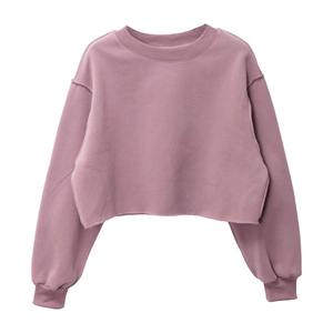 Vente en gros de tops courts en coton respirant pour femmes, logo personnalisé, col rond, demi-manches, imprimé pour l'été - Product Image 5