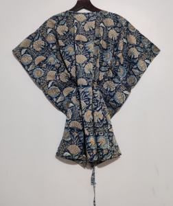 Caftan en coton léger à la mode pour femmes Robe de plage et de nuit courte à imprimé floral fait à la main avec taille naturelle - Product Image 5