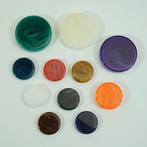 Dames de jeu en résine - Product Image 4