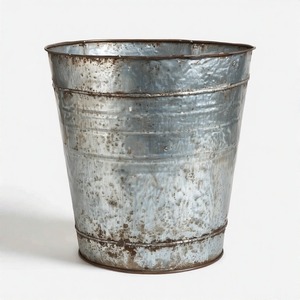 Maceta galvanizada CottageRust con mango y detalles de remaches para el jardín del hogar Maceta de metal antiguo para uso decorativo - Product Image 2