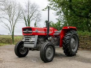 Tracteur à roues neuf Massey Ferguson 135 35 CV 2021 4x4/2x4 avec moteur de 40 à 100 CV, pompe et boîte de vitesses, composants essentiels, transmission 4x4 - Product Image 4
