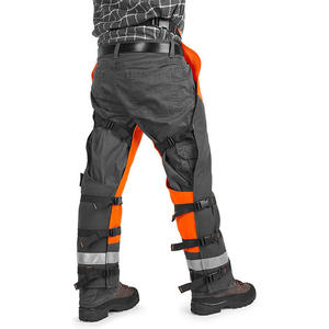 Pantalones de Seguridad de Alta Visibilidad Color Naranja para Motosierra, Pantalones de Seguridad Ajustables Tipo Delantal con Logotipo Personalizado - Product Image 4