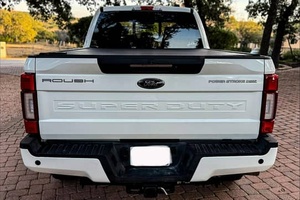 EXTREMADAMENTE LIMPIO, F-250 SUPER DUTY LARIAT 2021 4X4 POWER STROKE TURBODIÉSEL V8 4WD ALTAMENTE EQUIPADO, LISTO PARA ENTREGAR - Product Image 4