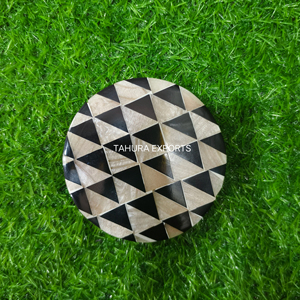 Newest Resin Wooden Kitchen and Tabletop Coaster Stylish Fancy Design Best Quality Wooden Coasters Home Decoration for Use - Product Image 1