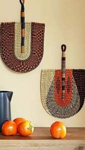 Abanico Decorativo de Pared Tejido a Mano con Hierba Marina de Colores - Product Image 4