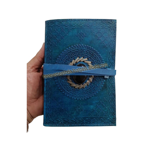 Cuaderno clásico de cuero azul cielo diario en relieve cuaderno de bocetos de escritura hecho a mano con piedra negra para él y ella - Product Image 1