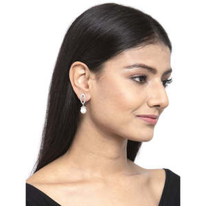 Pendientes de Plata de Ley 925 con Baño de Rodio y Perla Akari con Circonita Suiza para Mujeres y Niñas - Product Image 4
