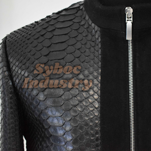 Tùy Chỉnh Da Áo Khoác Phong Cách <span class=keywords><strong>Python</strong></span> Nổi Da Màu Đen Máy Bay Ném Bom Áo Khoác Cho Người Đàn Ông Của Mới Rắn In Phong Cách Chính Hãng Áo Khoác Da - Product Image 4