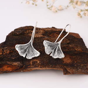 Pendientes lisos con flores vintage para mujer, regalo - Product Image 3