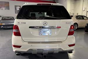 รถยนต์มือสอง ปี 2010 เมอร์เซเดส-เบนซ์ ML550 พวงมาลัยซ้าย/ขวา - Product Image 3