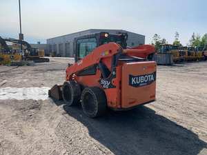 2018 Kubota SSV65 Skid Steer-Chargeur sur pneus diesel 64 HP avec système entièrement hydraulique avec puissance compacte et performances fiables - Product Image 6