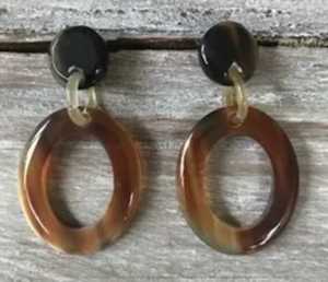 Lujo de alta calidad de resina y madera natural al por mayor de color personalizado de moda pendientes conjunto de acrílico auricular para las mujeres - Product Image 5