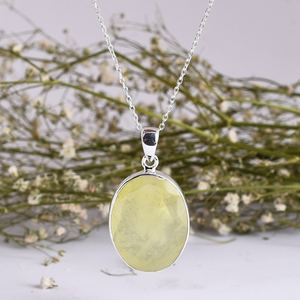 Colgante de Piedra Prehnita de piedras preciosas naturales, de oro amarillo colgante de plata de ley 925, joyería hecha a mano - Product Image 3