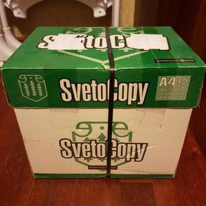 Papier A4 SvetoCopy de qualité 70/75/80gsm fabriqué à partir de pâte de bois vierge de haute qualité à vendre à bas prix d'usine - Product Image 2